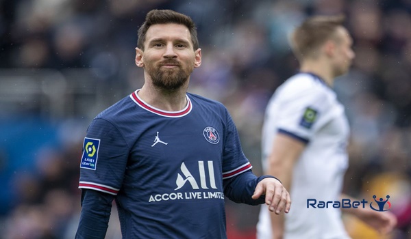 Neymar, Pogba and 14 other top players idolizing Lionel Messi
