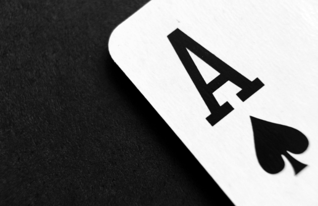 Combining Football Betting Strategies with Online Casino Gaming in Malawi